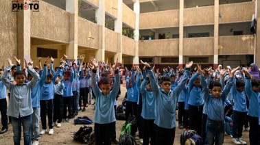 طلاب بالمدارس