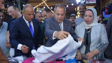 إقبال كبير في الساعات الأولى على معرض الأدوات المدرسية ببورسعيد.. الأسعار تبدأ من 1 جنيه وتخفيضات تصل إلى 40%
