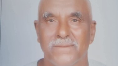 عم شحات خادم الموتى بلا مقابل