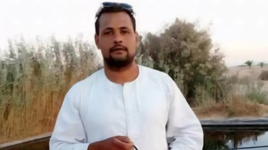 أحمد عامل من قرية العسيرات 