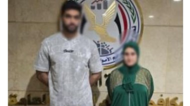 الموظف المتهم وزوجته بسرقة شركة