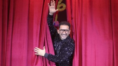أحمد حلمي في مسرحية بني آدم