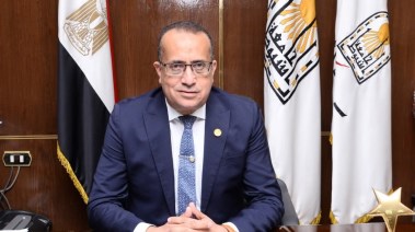 الدكتور علاء عطية عميد كلية الطب