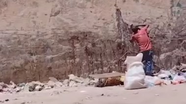 جانب من الفيديو 