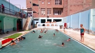 حمامات سباحة مخالفة في أسيوط