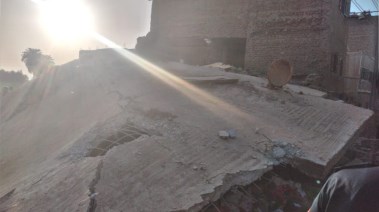 المنزل المنهار 