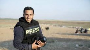  الصحفي الفلسطيني أنس الشريف