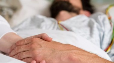 إصابة رجل بعدوى نادره-صورة تعبيرية