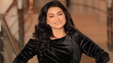 الفنانة وفاء عامر