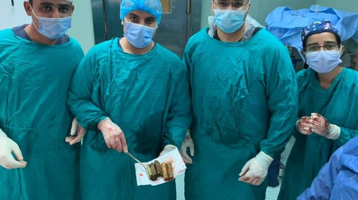 استخراج 6500 جنيه من بطن مريض استخراج 6500 جنيه من بطن مريض
