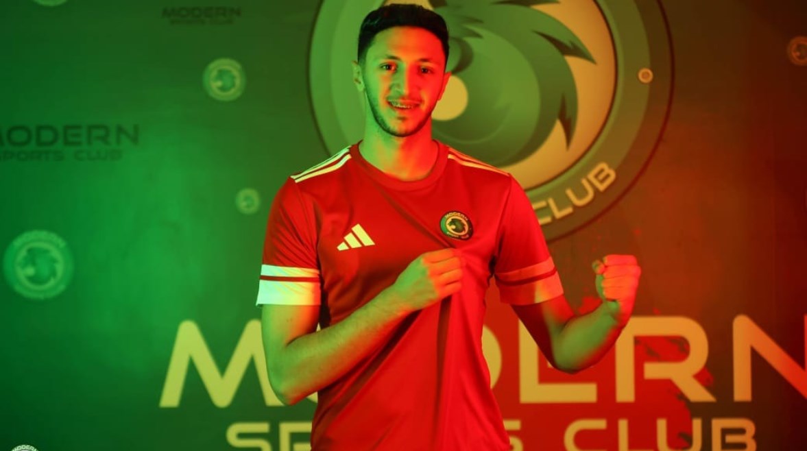 مصطفى مخلوف 