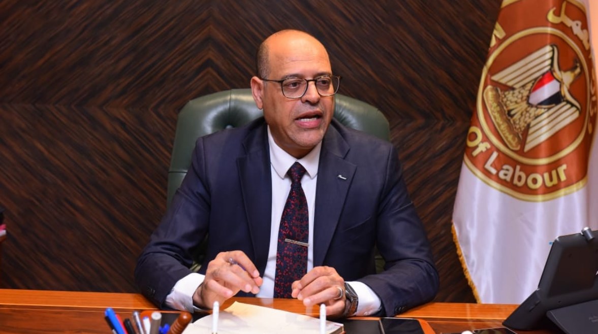 وزير العمل محمد جبران وزير العمل محمد جبران