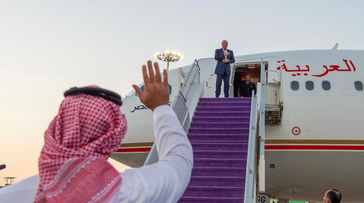 الرئيس عبدالفتاح السيسي الرئيس عبدالفتاح السيسي