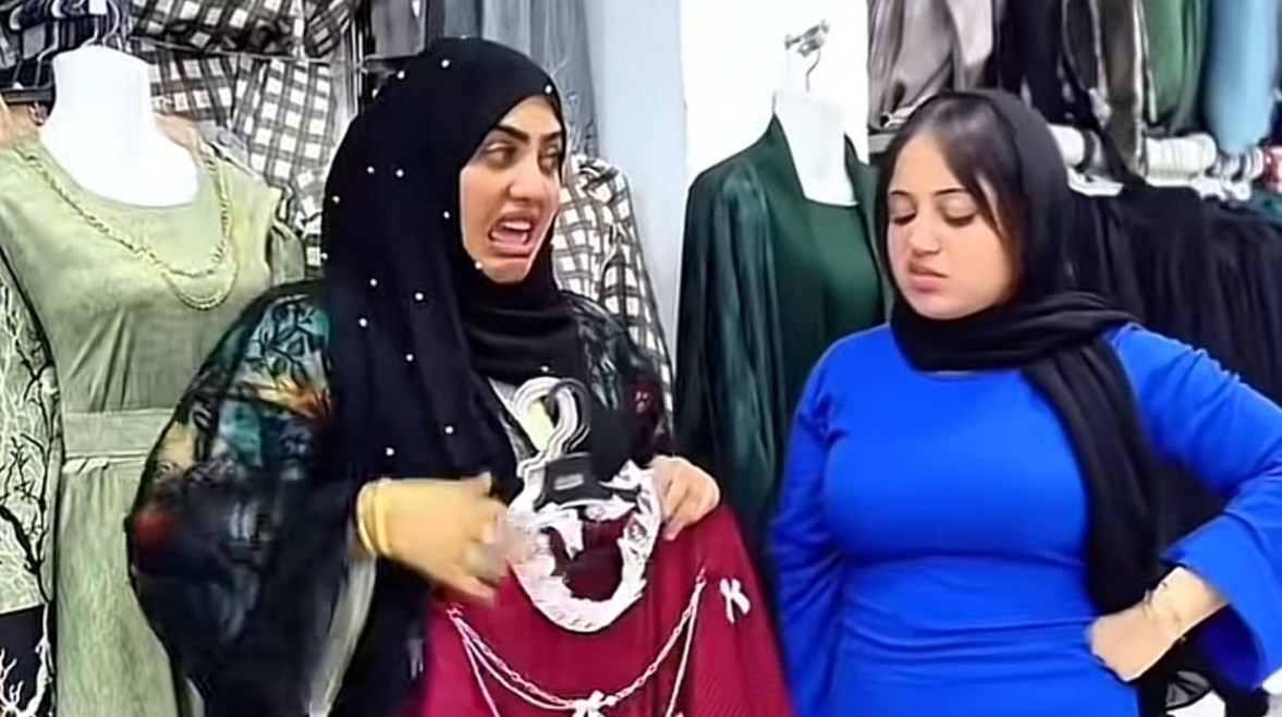 البلوجر بوبا اللدغة والبلوجر أم سجدة 