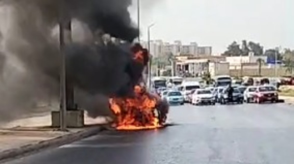 جانب من الحريق 