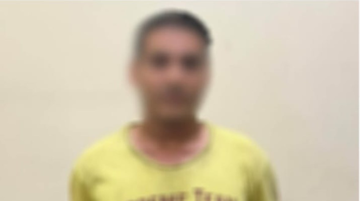 أحد المتهمين أحد المتهمين