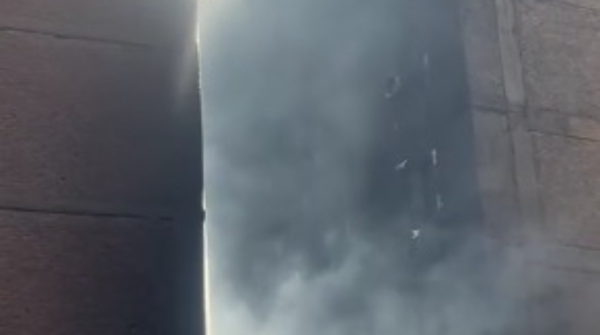 جانب من حريق عقار بولاق أبو العلا