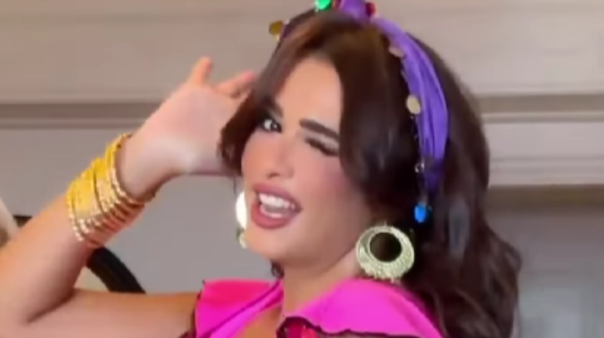 ياسمين عبد العزيز ياسمين عبد العزيز