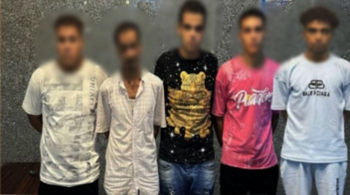 المتهمين 