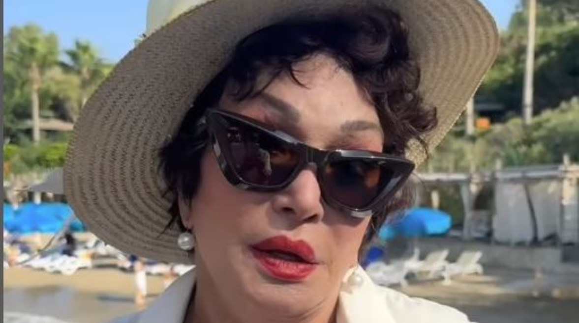  الفنانة لبلبة