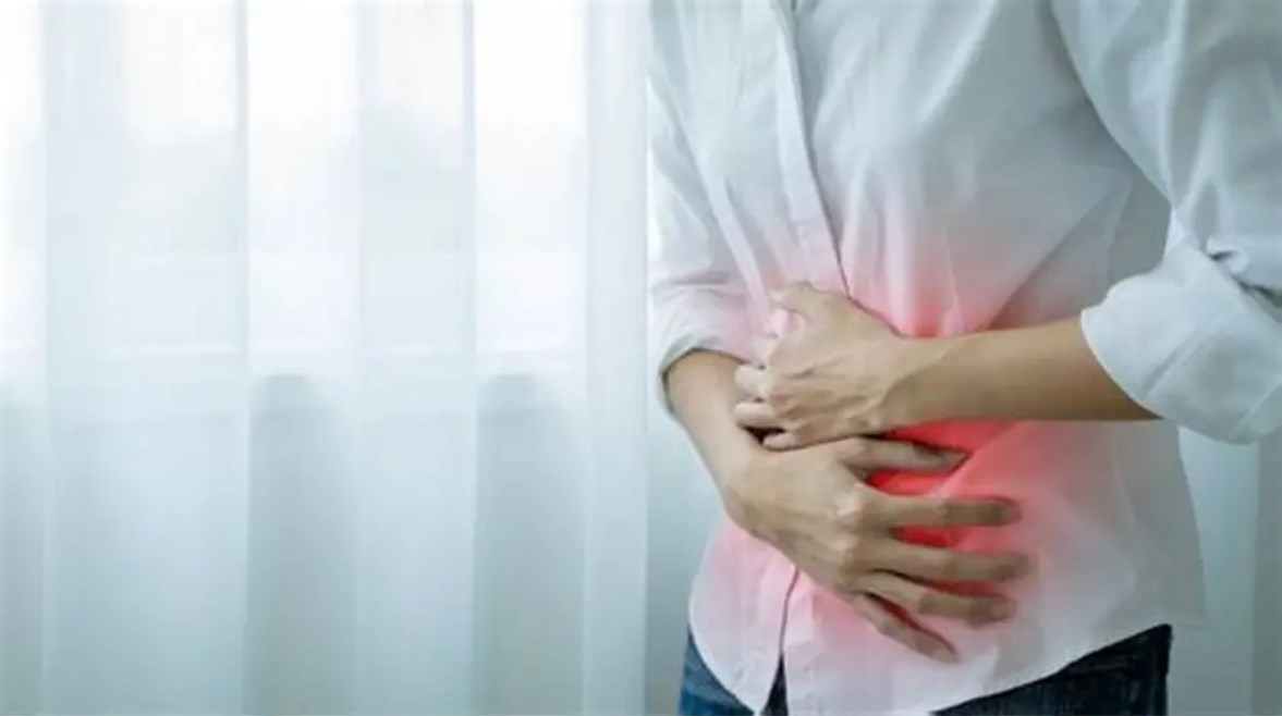 5 أعراض تحذيرية لالتهاب الزائدة الدودية