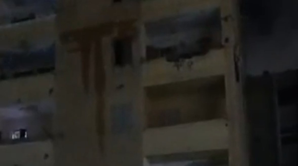 انهيار سقف عمارة سكنية بحي الشروق بمطروح 