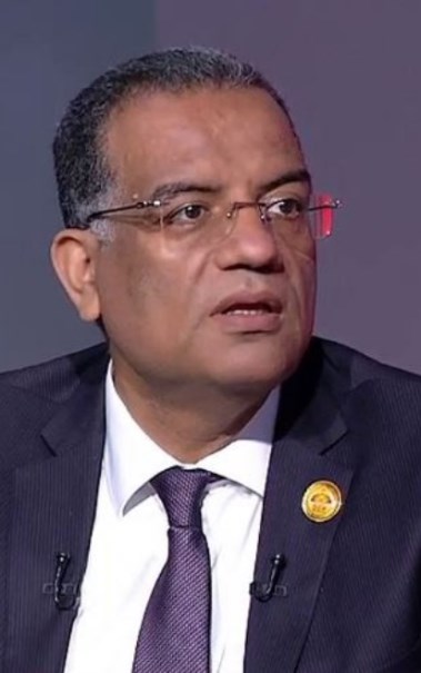 عضو مجلس الشيوخ، الكاتب الصحفي الدكتور محمود مسلم