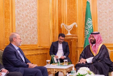 محمد بن سلمان وعلي لاريجاني