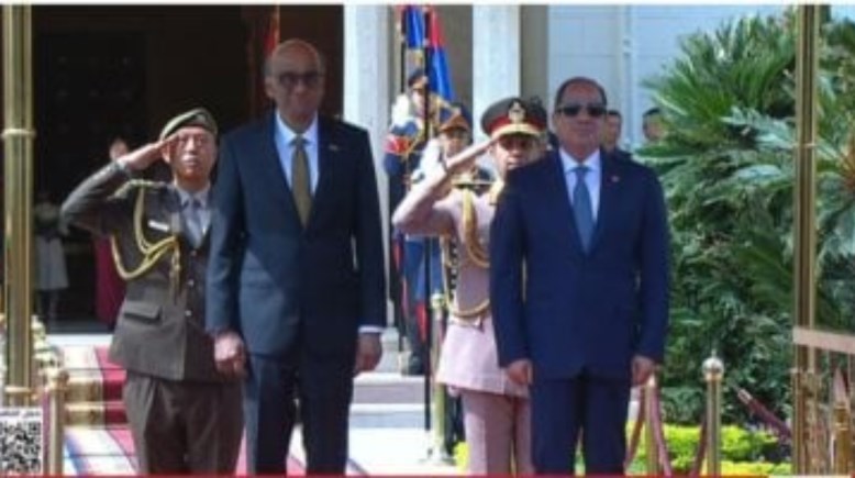 الرئيس عبدالفتاح السيسي ونظيره السنغافوري ثارمان شانموجار أتنام الرئيس عبدالفتاح السيسي ونظيره السنغافوري ثارمان شانموجار أتنام