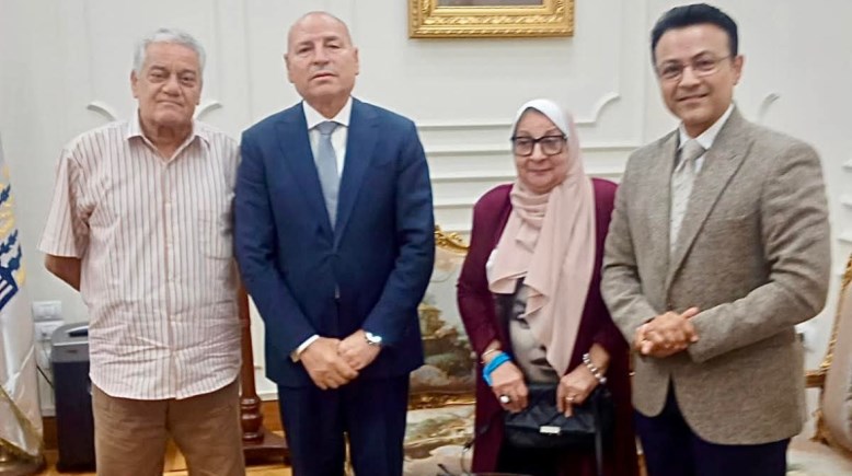  عائلة الشيخ محمد رفعت تلتقي بمحافظ القاهرة بحضور الإعلامي محمد سعيد