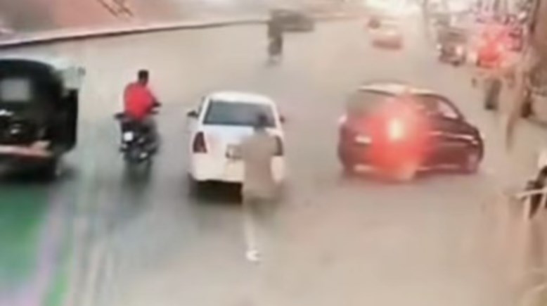  فيديو سرقة التاكسي في مدينة نصر