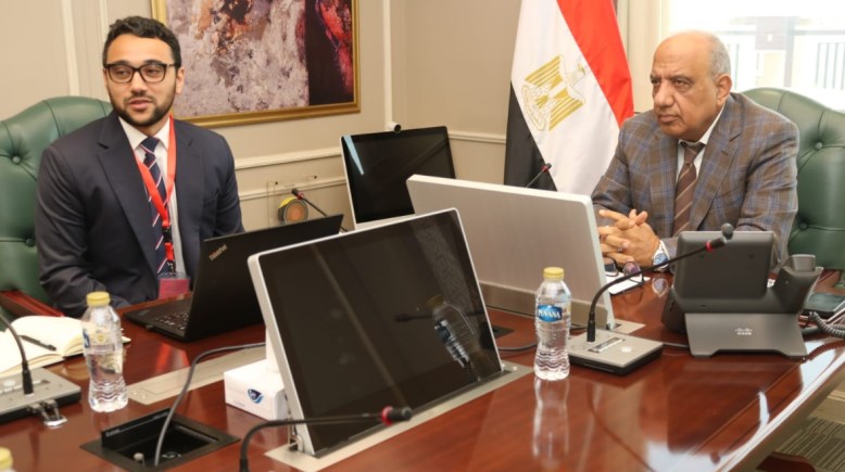 الدكتور محمود عصمت الدكتور محمود عصمت