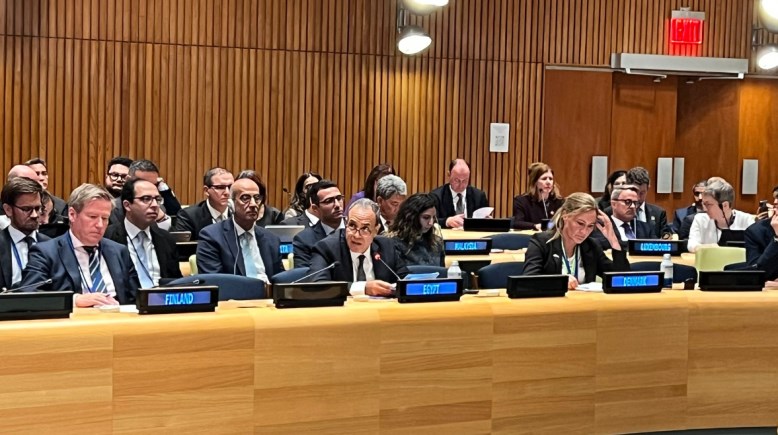 جانب من الاجتماع جانب من الاجتماع