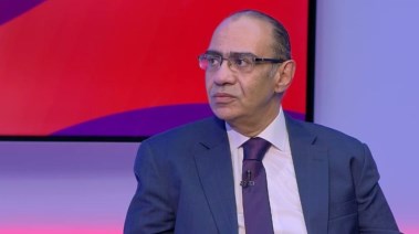 الدكتور حسام حسني أستاذ الأمراض الصدرية