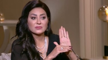 الفنانة وفاء عامر