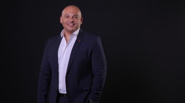 أيمن السعدني رئيس قطاع الشؤون الخارجية بفودافون 