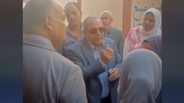 محافظ بورسعيد يوبخ مديرة مدرسة