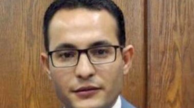 د. إبراهيم منشاوي أستاذ القانون الدولي المساعد بكلية الاقتصاد والعلوم السياسية