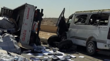  تصادم 5 سيارات أعلى الطريق السياحي بالجيزة
