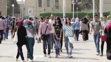 طلاب بالجامعة