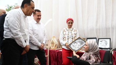 مدبولي يزور معرض الحرف اليدوية بالمنوفية