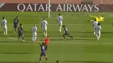 جانب من مباراة منتخب مصر للشباب واليابان  جانب من مباراة منتخب مصر للشباب واليابان