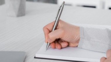 موضوع تعبير عن حسن الخلق للطلاب 