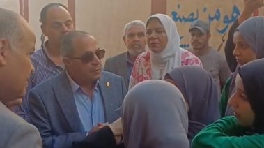 محافظ بورسعيد يحيل مديرة مدرسة بالقبوطي للنيابة للتحقيق بعد ضبط طالبات خارج المدرسة خلال اليوم الدراسي: "إحنا في طابونة؟"