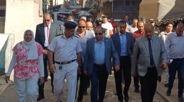 محافظ بورسعيد يزيل سوقًا عشوائيًا بالقابوطي