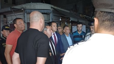 محافظ بورسعيد يتفقد موقع الحريق المحدود