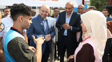 محافظ بني سويف مع عروسي بني سويف 