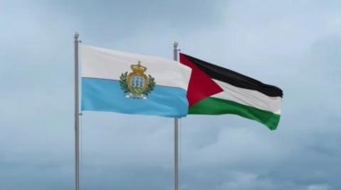  علم جمهورية سان مارينو