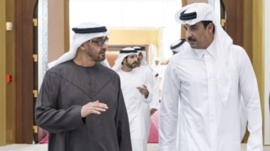 رئيس الإمارت يصل إلى الدوحة في زيارة أخوية