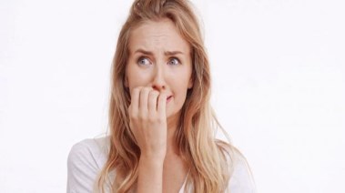 لماذا تنقلب حياة النساء بعد سن الـ45؟